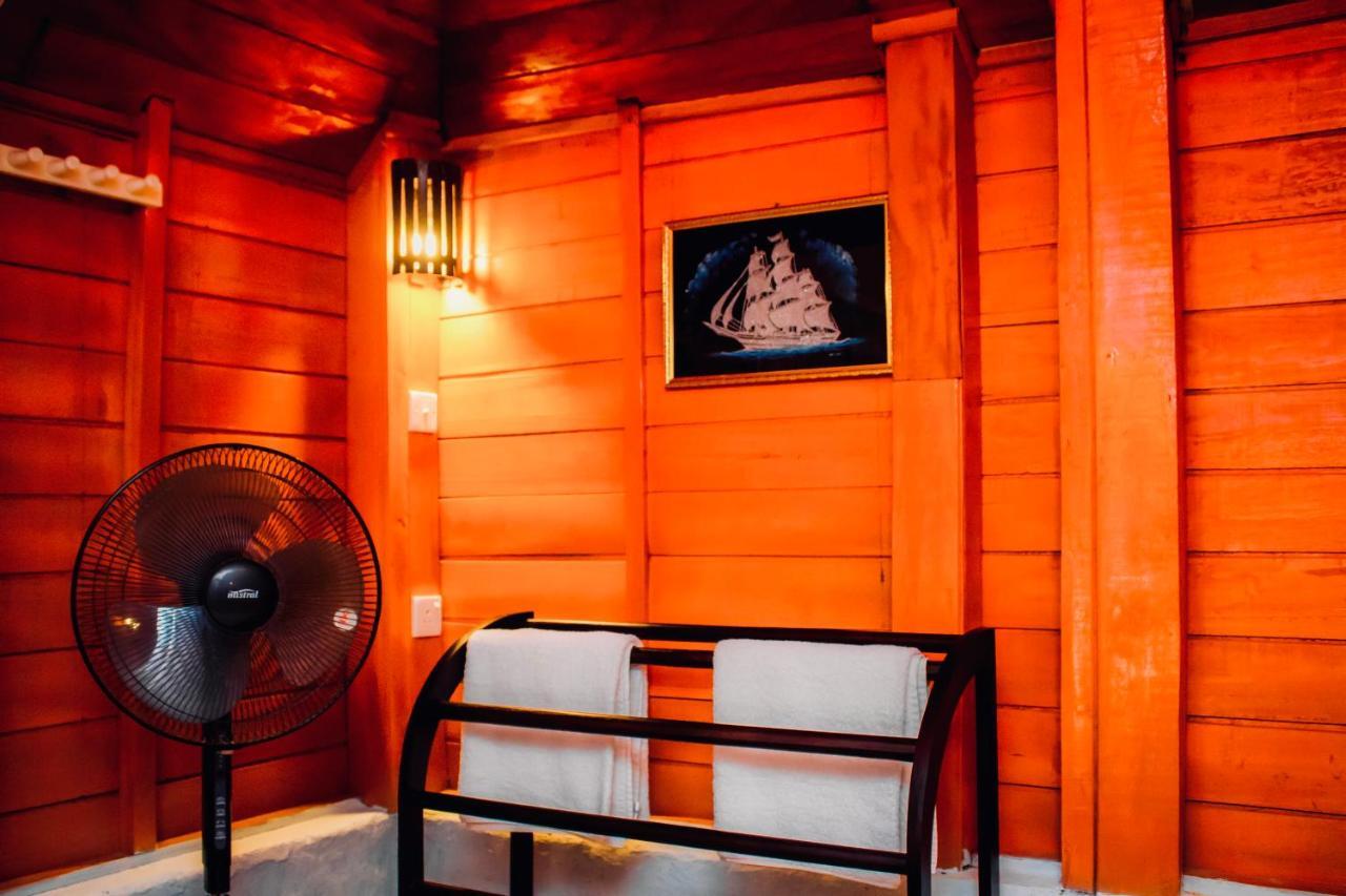 Star Light Cabanas & Restaurant Тангалла Экстерьер фото