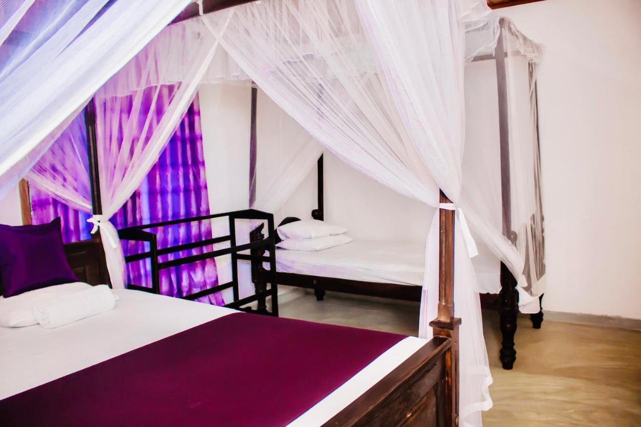Star Light Cabanas & Restaurant Тангалла Экстерьер фото